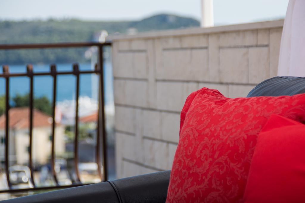 Apartments Barba Trogir Luaran gambar