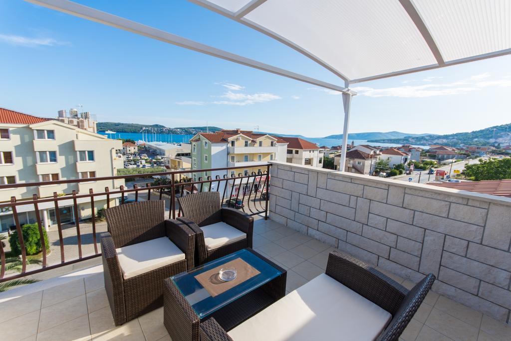 Apartments Barba Trogir Luaran gambar