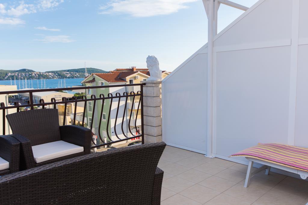 Apartments Barba Trogir Luaran gambar