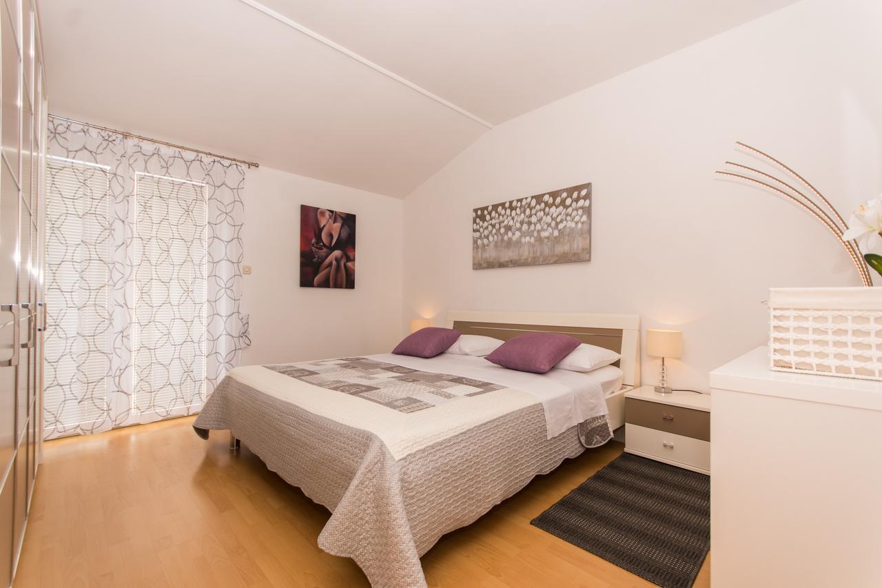 Apartments Barba Trogir Luaran gambar