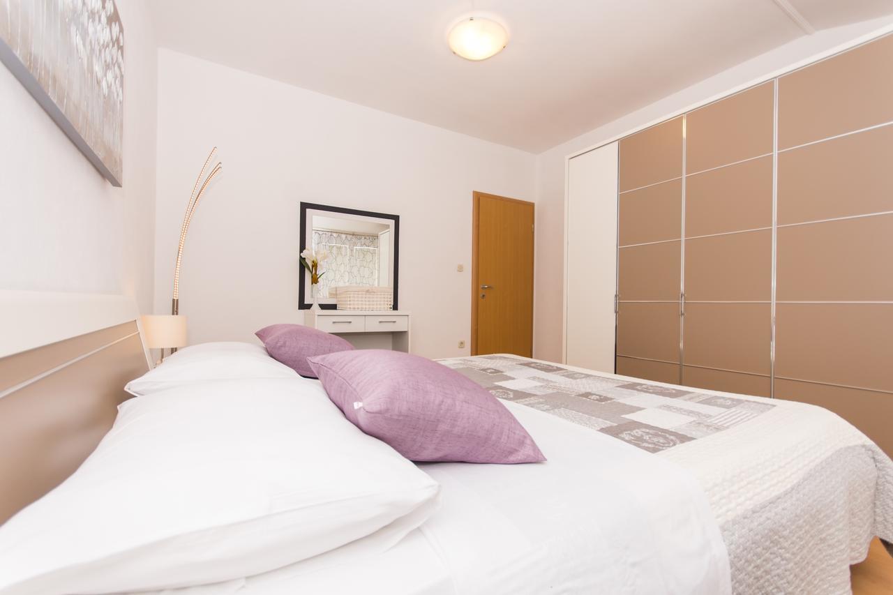 Apartments Barba Trogir Luaran gambar